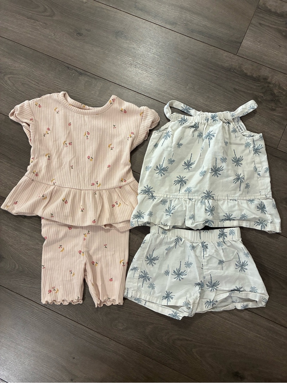 Carters girls 3T two outfits